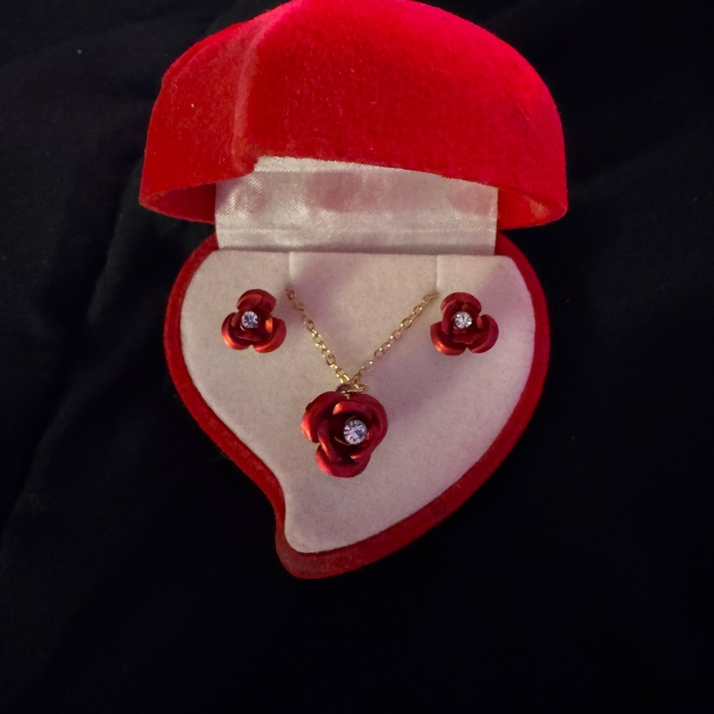 Elegant Red Flower Jewelry Set